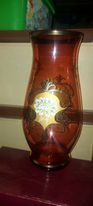 Продам вазу богемское стекло