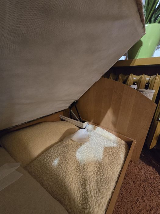 Tapczan / łóżko jednoosobowe z pojemnikiem – 200×90