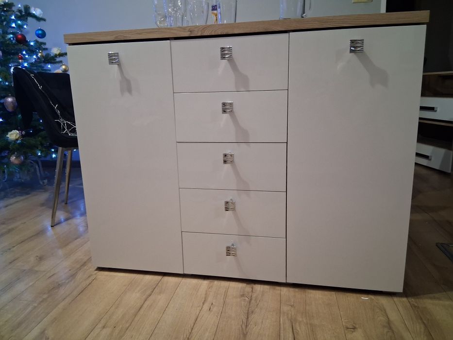 Komoda w bardzo dobrym stanie