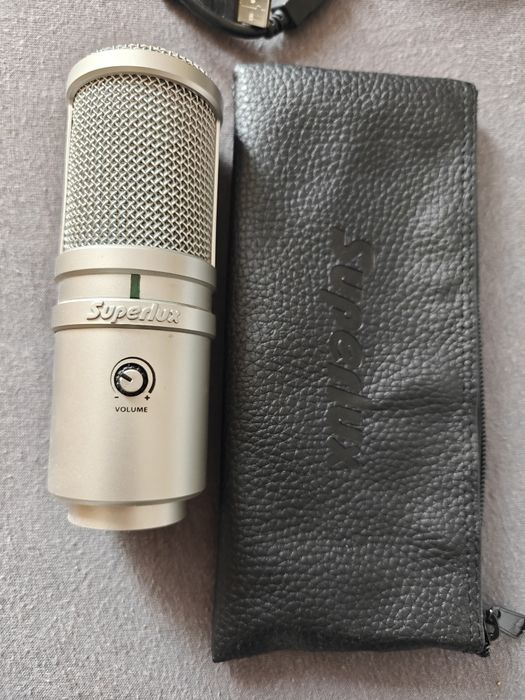 Mikrofon Supelux E205U