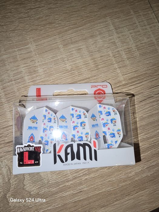 Dart, Piorka, L-style kami shape..