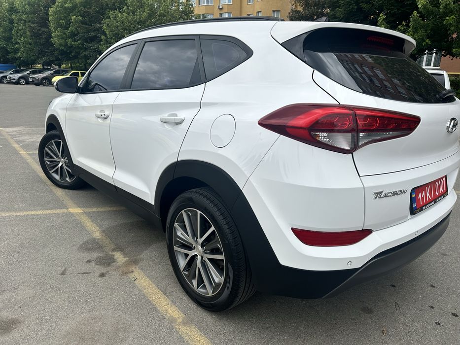 Hyundai Tucson 2015 р. Дизель: 2.0л. Автомат