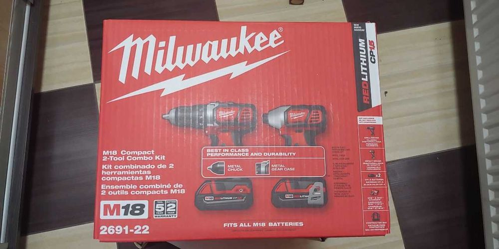 Milwaukee M18 2691-22 набір шуруповертів