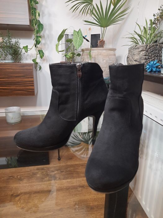 Botki Tamaris 40 czarne skóra naturalna zamsz