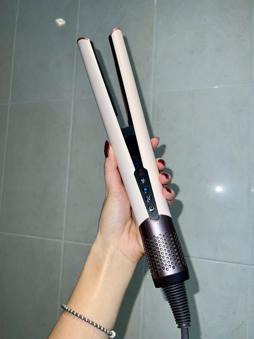 Фен-стайлер Dyson Airstrait HT01