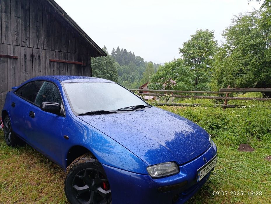 Продам мазду 323 ф