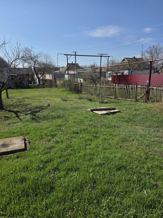 Продам дачу в селі