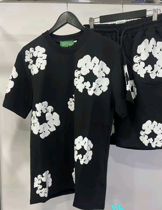 Conjunto da cor preto e cinzento da marca denin tears varios tamanhos