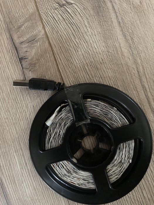 Белая светодиодная лента 5 метров (5 вольт) работает от usb