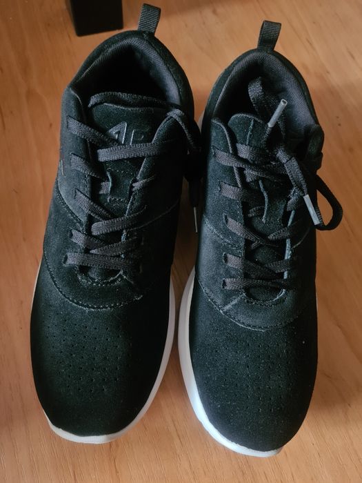 Buty czarne 4F rozm 41