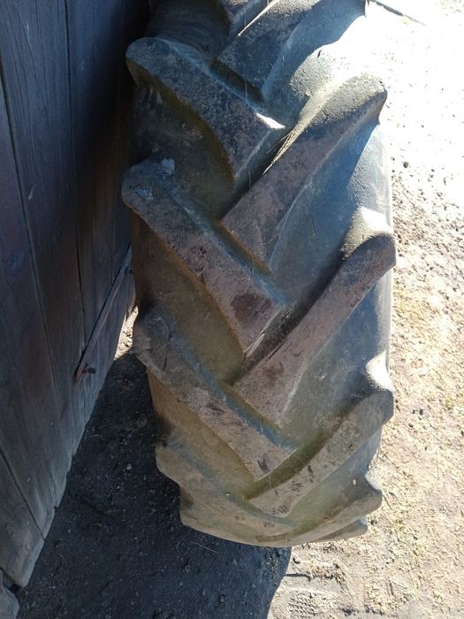 Koło do Ursus C360 tył + opona