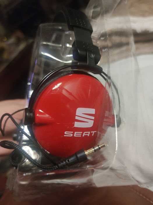 New Headphones64751304831107122