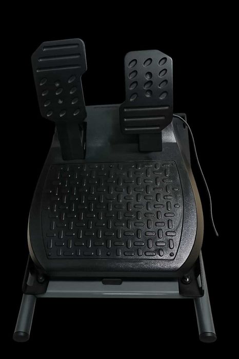 Volante Thrustmaster TMX Pro Force Feedback + Pedais Xbox/PC