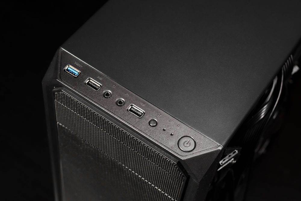 PC Torre Gaming Workstation RTX 4070 | Ryzen 9 | 32GB ram