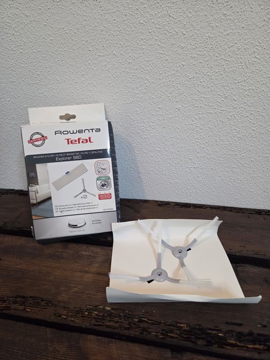 Nowe szczotki boczne do odkurzacza Tefal Explorer serie 60