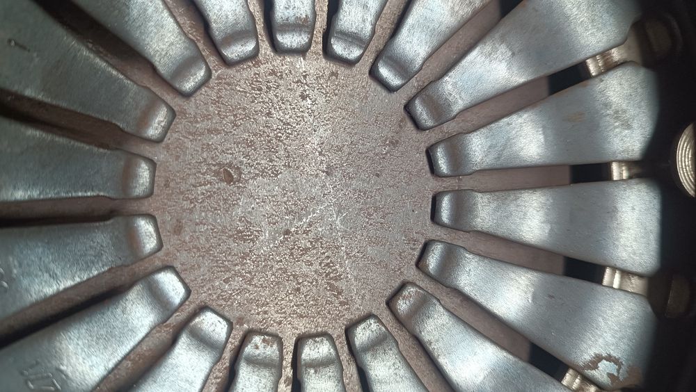 Продам карзину , диск сцепления и выжимной подшипник