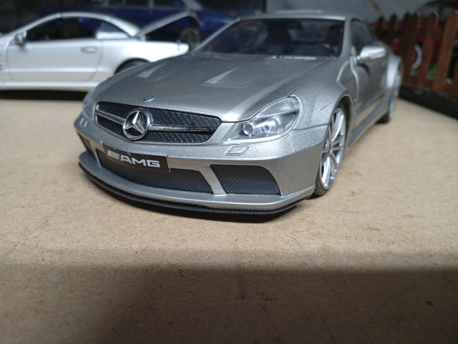 1/18 miniaturas Mercedes Benz