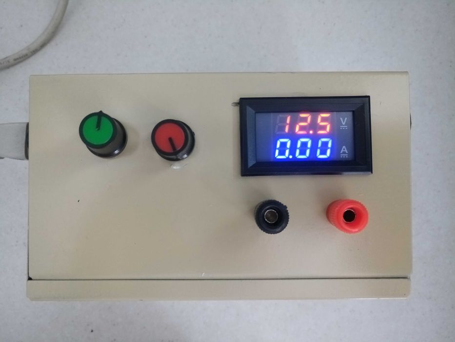 Лабораторний блок живленя (0-27.7В) (0-9.7А), Зарядне для акумуляторів