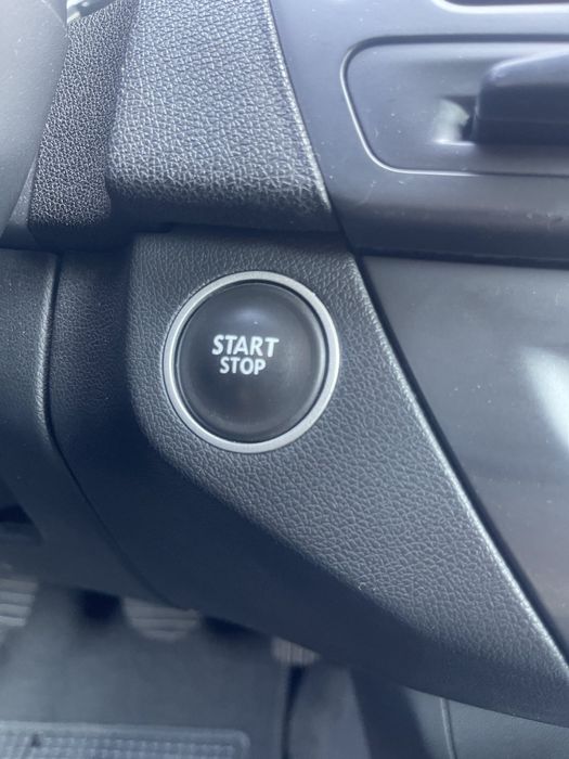 Рено Лагуна 3модель 2010р універсал пригнана з Європи