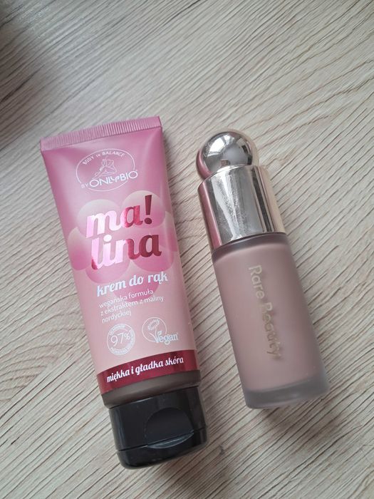 Bronzer rare beauty i krem do stóp onlybio plus dodatki