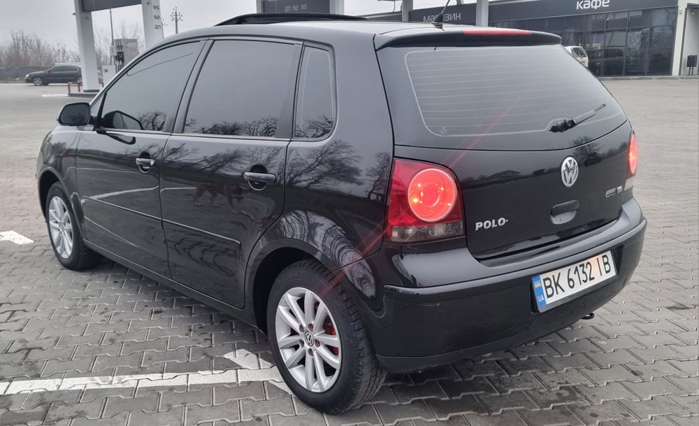 Volkswagen Polo 2008p 1.6 бензин