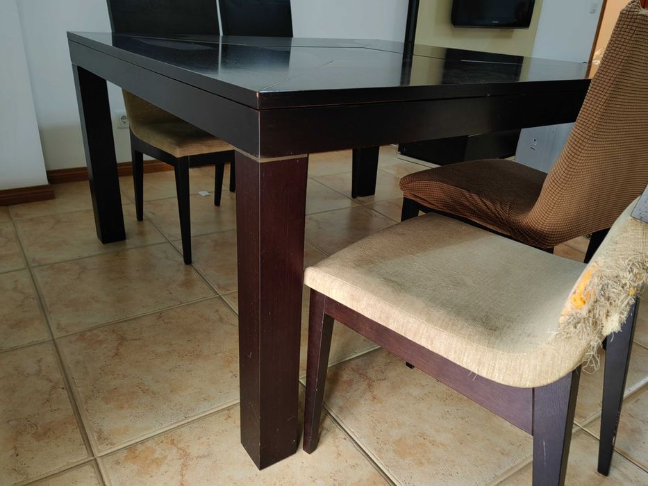 mesa de jantar em madeira extensível