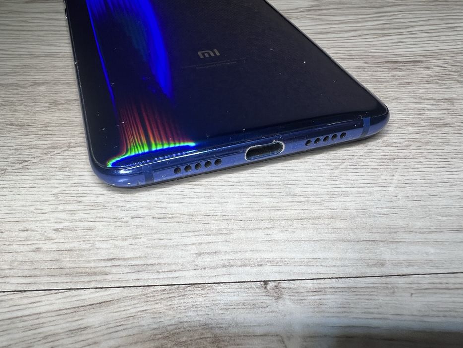 Xiaomi mi 9 6/64gb