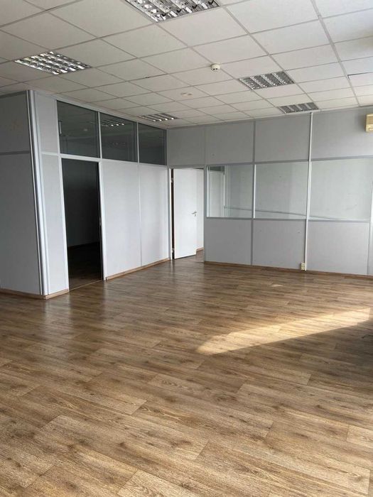 Оренда Приміщення Під Офіс Солом'янський район !!!ПОСТІЙНЕ ЕЛЕКТРОПОСТАЧАННЯ!!!
