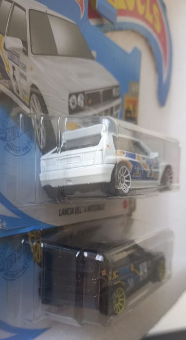 Conjunto 2 Lancia Delta Integrale Hot Wheels
