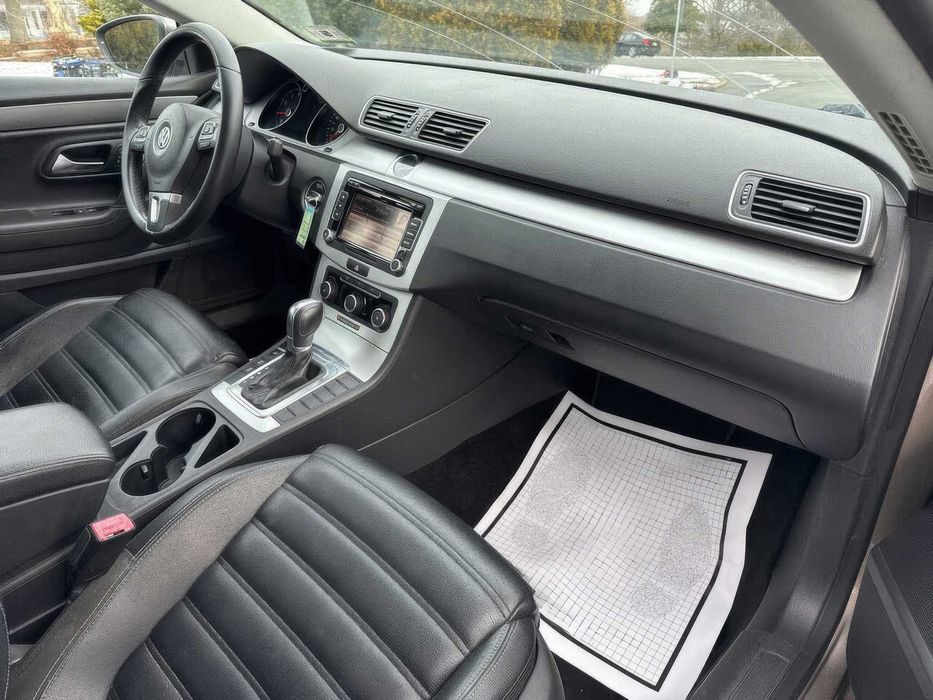 Volkswagen CC Sport      2016