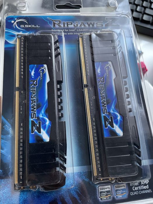 Pamieci   G Skill Ripjaws - Z  DDR -3.   16 GB