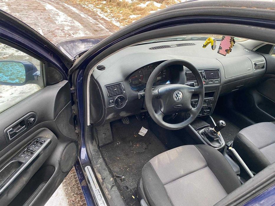 VW Golf 1.4 16v klima 2 komplety kół