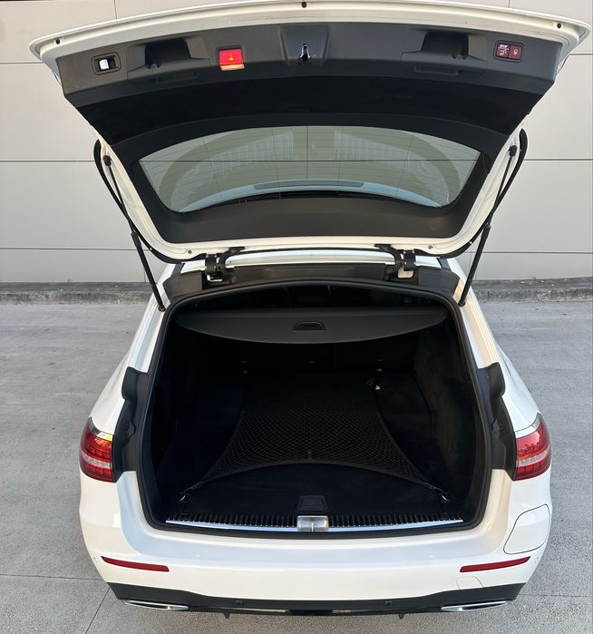 Merceded E300de AMG Pack Night 2021 SOH 97%