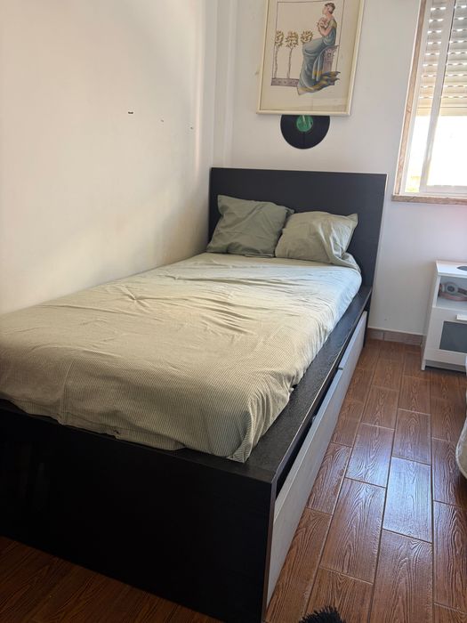 Cama Ikea MALM Solteiro