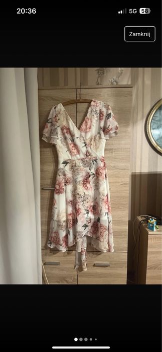 sukienka w kwiatki