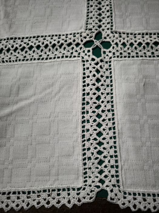 Toalha de renda com tecido