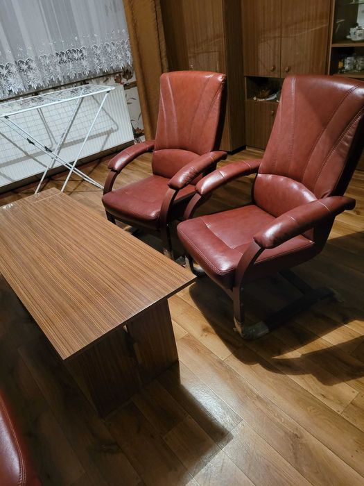 Komplet mebli skórzanych