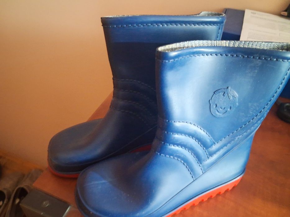 Sprzedam kalosze dzięcience