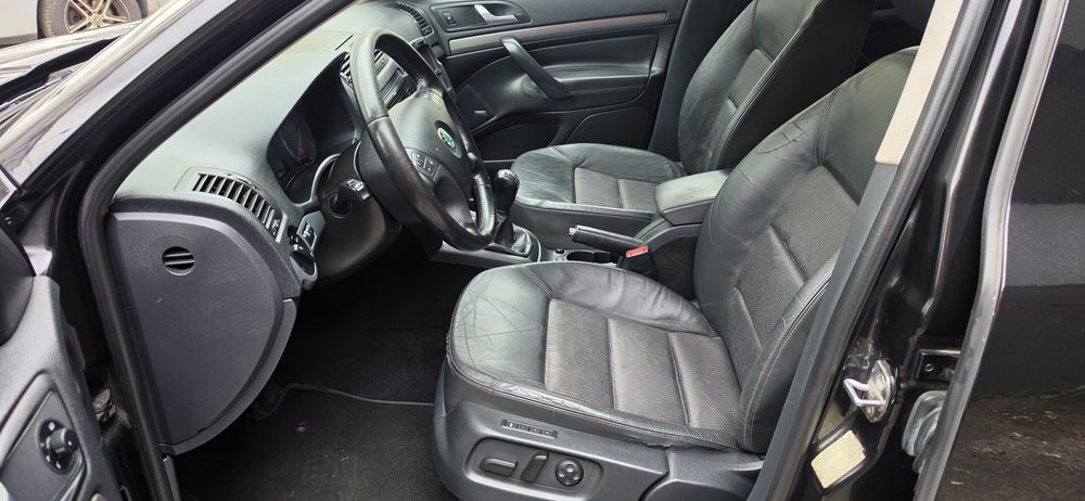 Skoda Octavia 2.0 TDI Highline Nacional