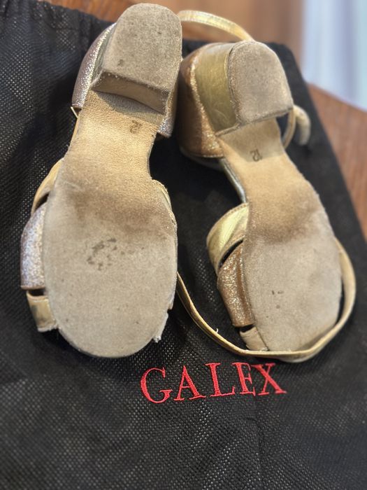 Бальні туфлі