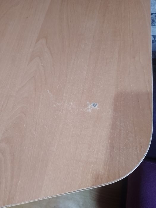 Стіл комп'ютерний