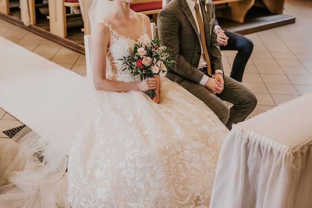 Sprzedam piękną suknię ślubną typu księżniczka