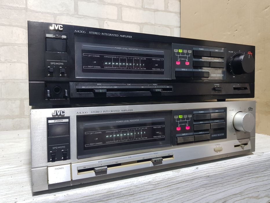 Стерео усилитель/підсилювач JVC AK300 8 Ом: 2x55 Вт б/у з Німеччини