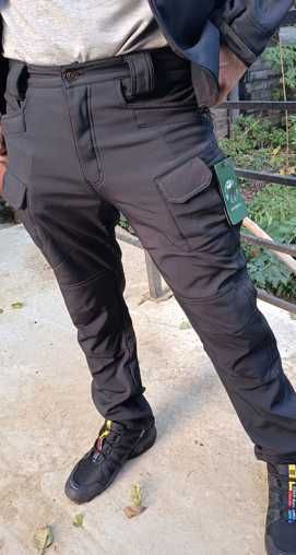 Костюм на флісі чоловічий софтшелл водонепроникний