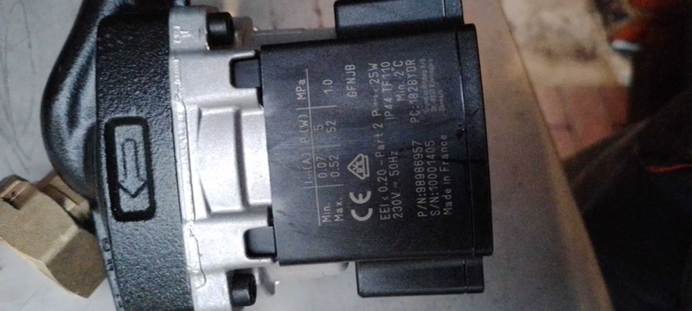 Pompa elektroniczna GRUNDFOS UPM3 AUTO L .15-70. 130 ZZZ
