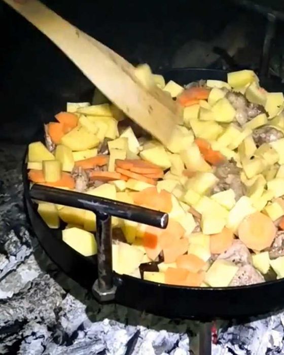 Туристична сковорідка 40см. Пательня з диска на ніжках 23см