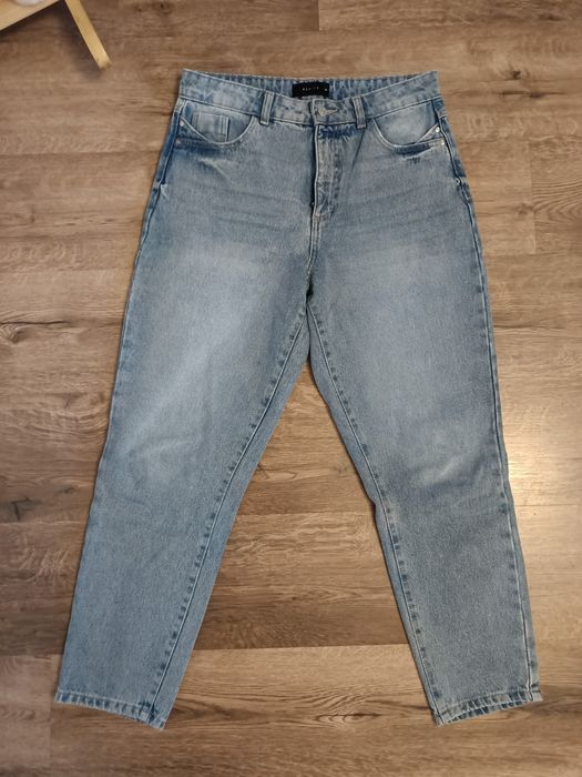 Jeansy damskie MOM FIT -MOHITO