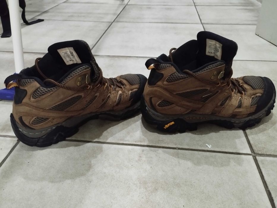 Взуття оригіна в дуже хорошому стані