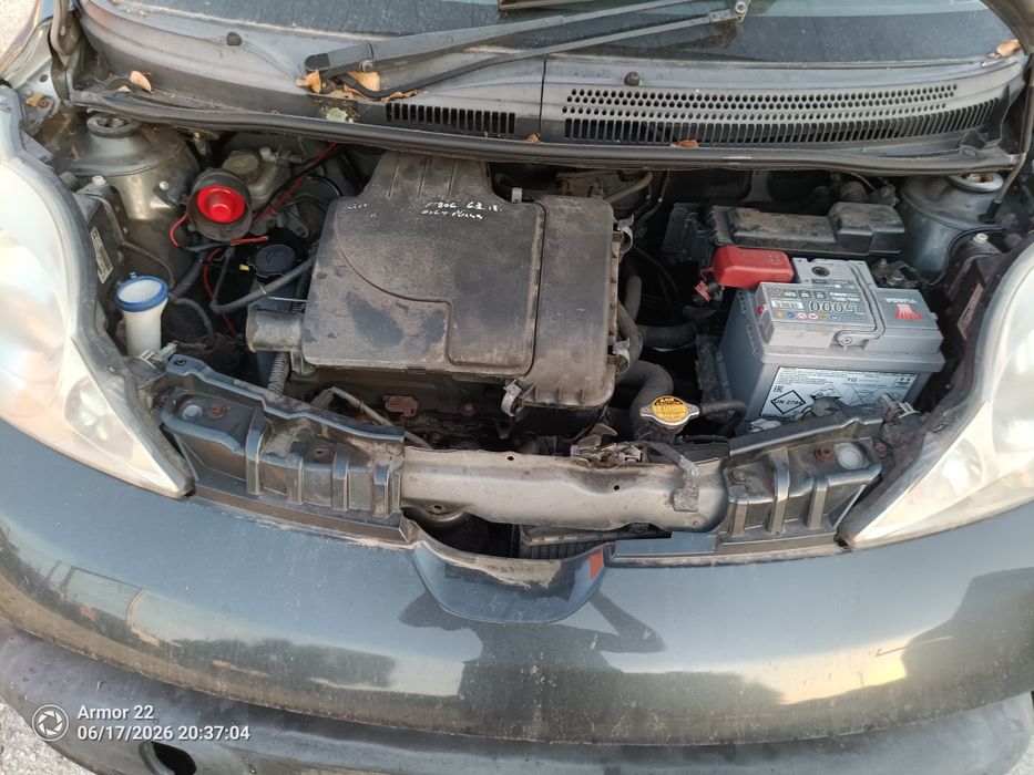 Peugeot 107 só peças,  primeiro modelo