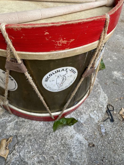 Caixa pinheiro nicolinas em bom estado